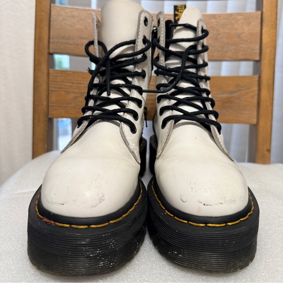 Dr. Martens Jadon Smooth Leather Platform Boots women size 7 - Picture 2 of 10